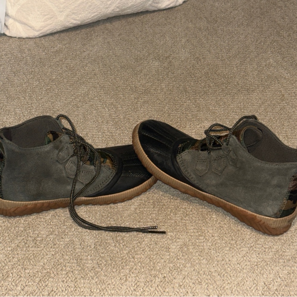 Sorel Out N About Camo Boots - Picture 4 of 11